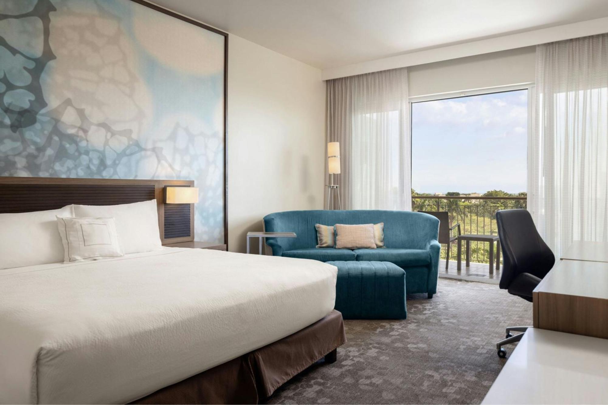 Готель Courtyard By Marriott Kingston, Jamaica Екстер'єр фото