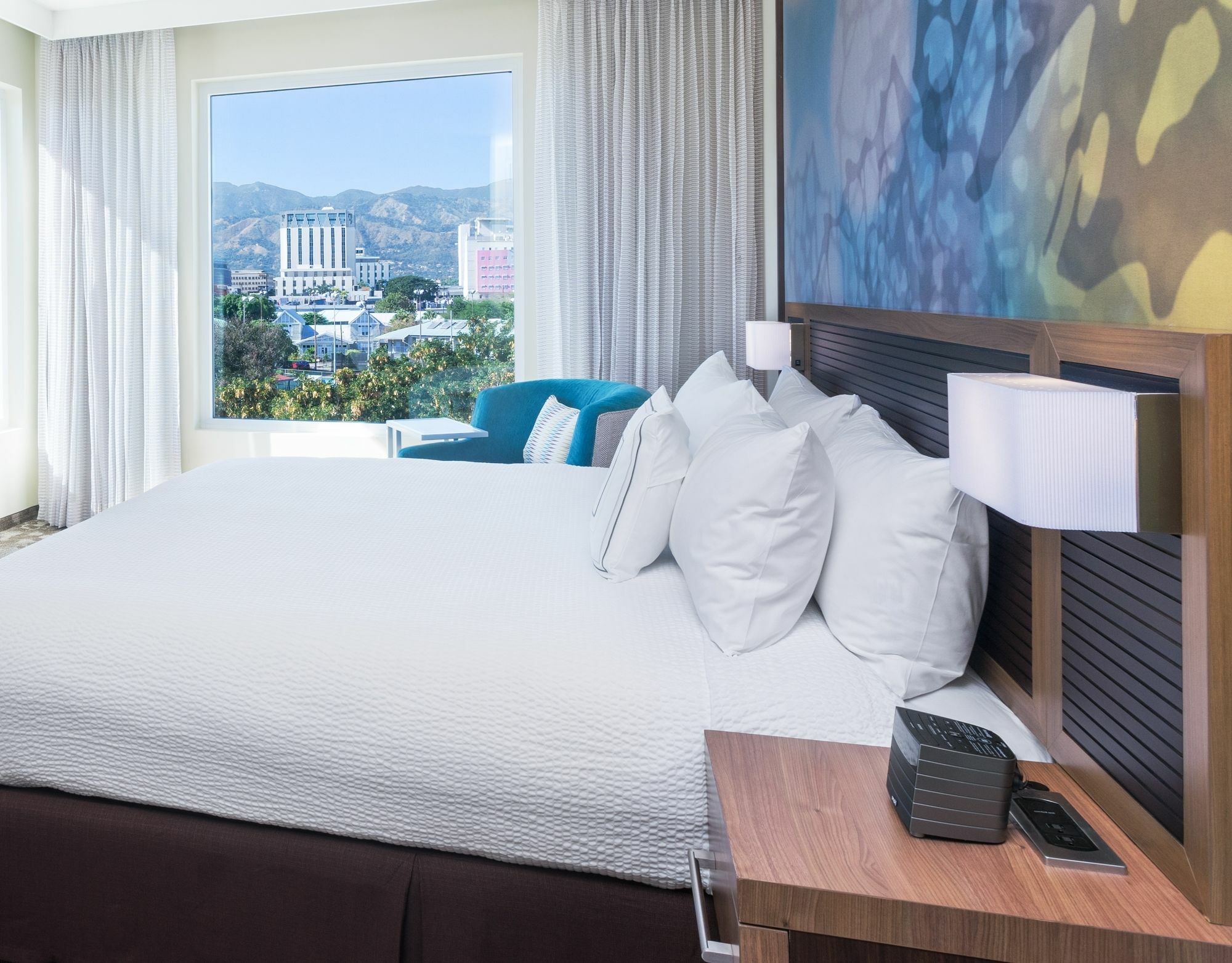 Готель Courtyard By Marriott Kingston, Jamaica Екстер'єр фото